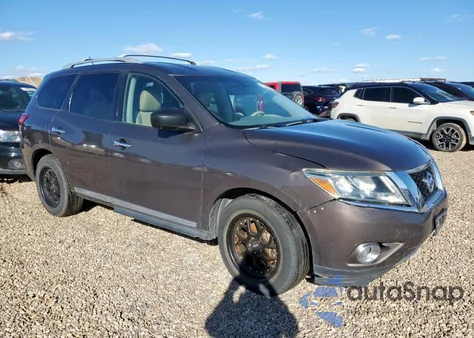 2015 Nissan Pathfinder S z USA, uszkodzony, nr VIN 5N1AR2MN2FC604793